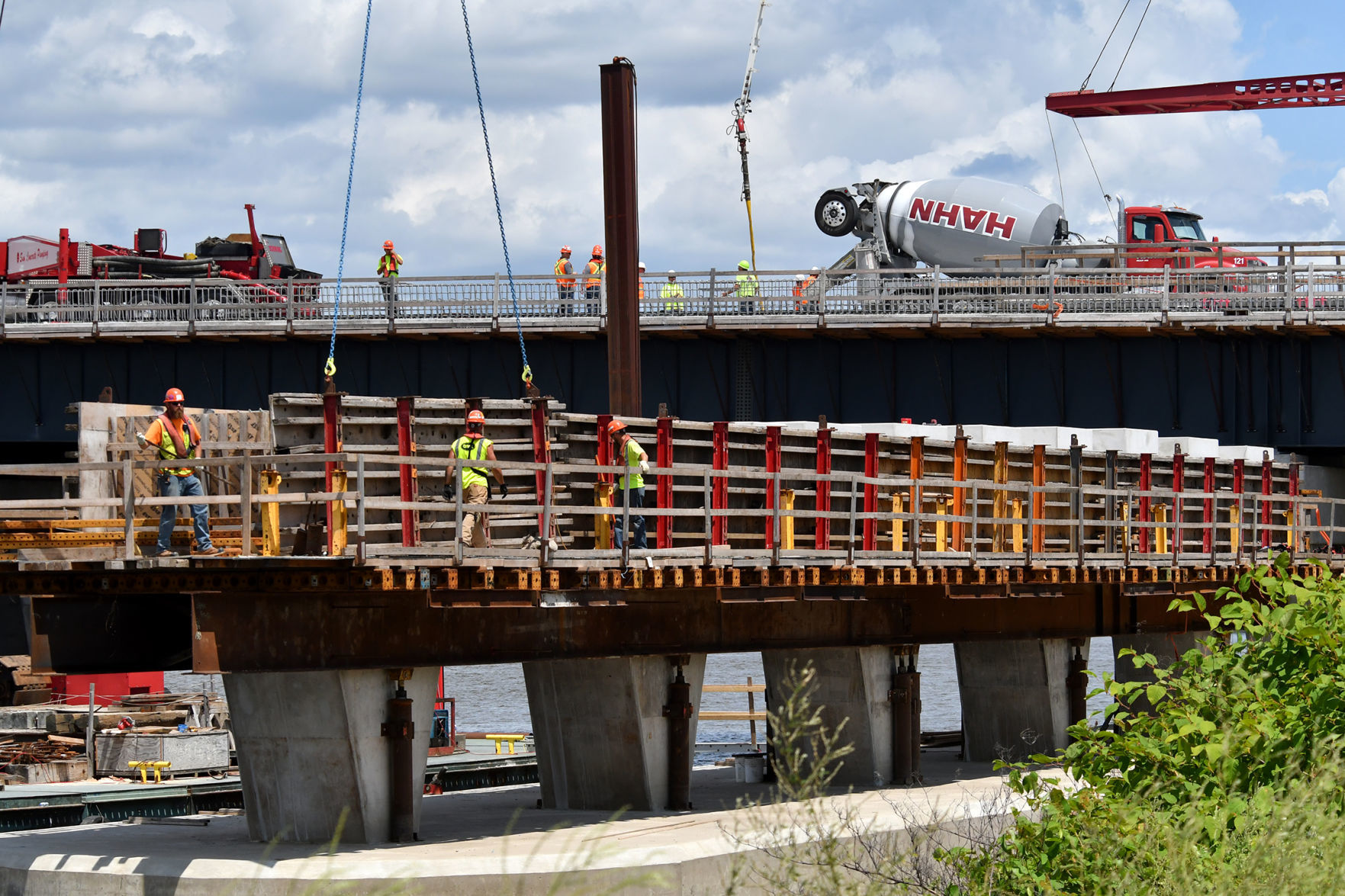 Interstate 74 bridge construction update
